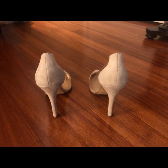 Nude/beige suede and polyurethane heels - Picture 2 of 3